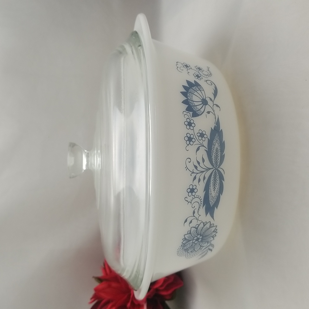 Glasbake Blue Onion Casserole with Lid